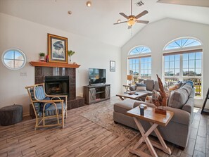 Living Room, Upper Level