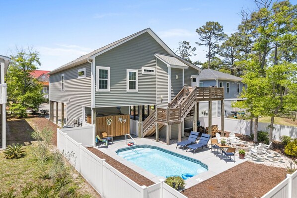 New heated saltwater pool, outdoor shower, fire pit with seasoned firewood

