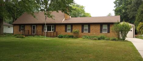 Front of the property from the main street.