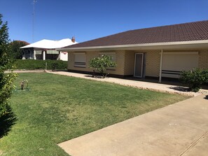 Dual driveway for easy parking for a boat/trailor or extra car
