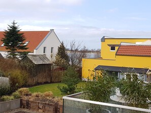 Blick vom Balkon zum Binnensee