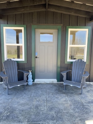 Private front porch with awesome views!