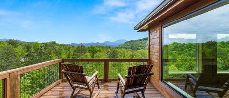 Sit back and relax and take in the views of the Smoky Mountains!