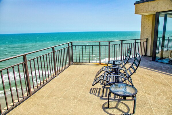 Surf Master Penthouse B