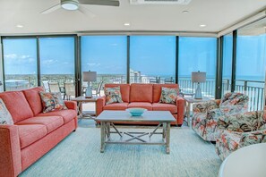 Surf Master Penthouse B