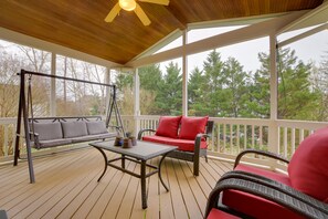 Screened Porch | Bedroom/Full Bathroom on 1st Floor