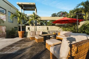 Main House Pool Deck