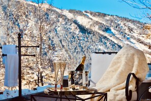Amazing Views of Ajax From Hot Tub