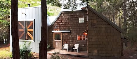 Front exterior of the guesthouse 