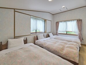 ・[Shion Niji] Triple room with a fluffy bed (open for 8 people or more)