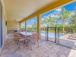 Lanai and grill area