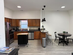 Kitchen & Dining Room 