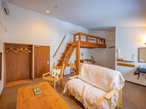 ・Luxury space based on white. Spacious 30 square meters and comfortable space.