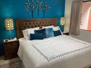 King size Simmons Silver bed