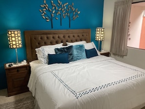 King size Simmons Silver bed