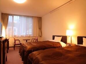 ・<Guest room example> Western-style room