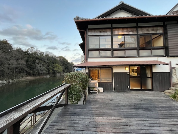 Kisuien and beautiful river from wood deck