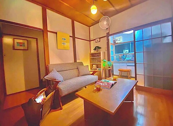 1st floor living room