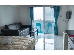 King, sofa converts to queen bed