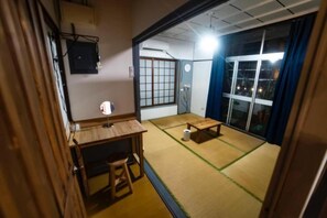 There is also a Japanese-style room
