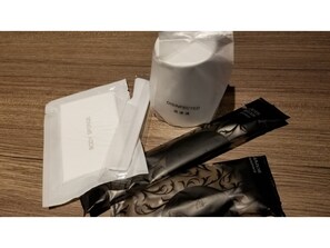 Bathroom amenities