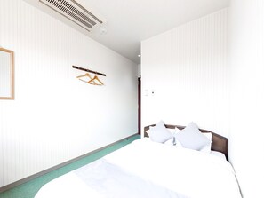・[Semi-double room example] Calm and simple interior