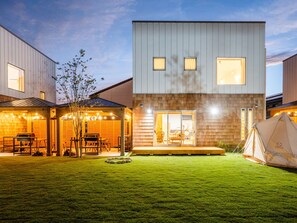 ・[Party style] Enjoy glamping in an open space