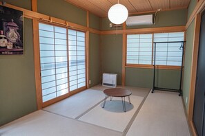 Japanese-style room 2