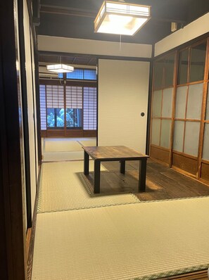 Naka-no-ma (dining room)