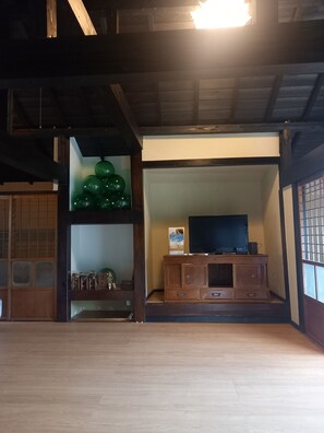 Open living room 12 tatami mats