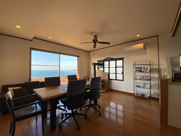 1F living dining