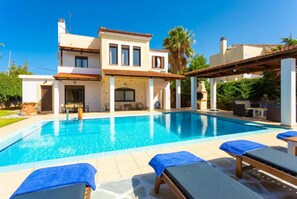 Beautiful villa with private pool and terrace