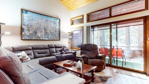 Living Room, Furniture, Indoors, Home Decor, Couch