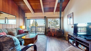 Indoors, Living Room, Furniture, Screen, Couch