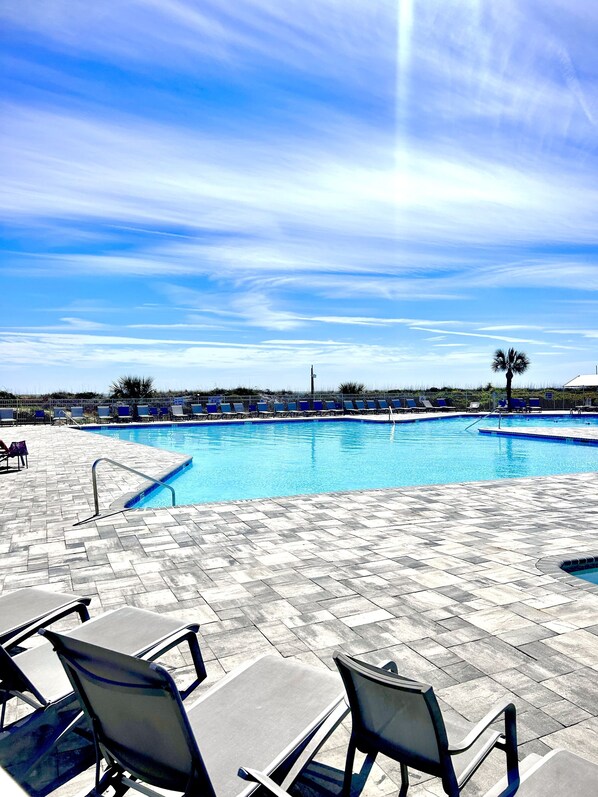Ocean front pool. Largest on the island! Kiddie pool attached. 