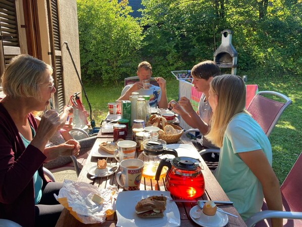 Outdoor dining