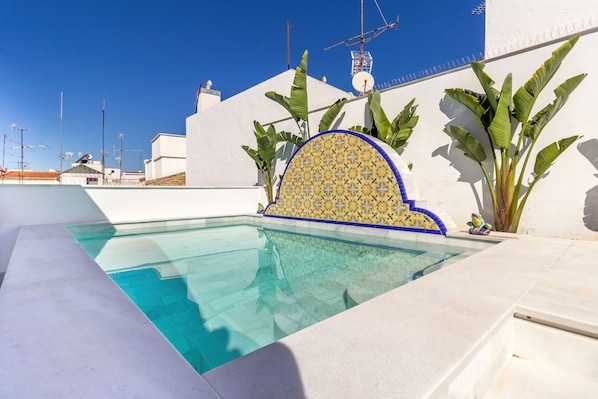 Rooftop pool