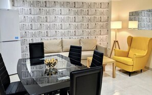 Living Room / Lounge