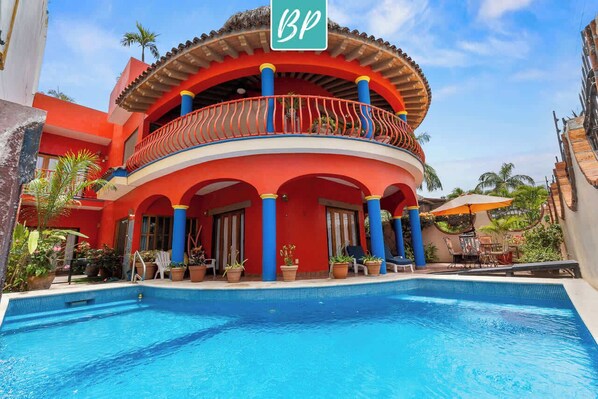 Private pool 