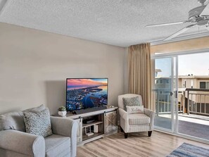 Smart TV & Sound Bar