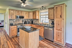Kitchen | 1st Floor | Coffee Maker | Spices