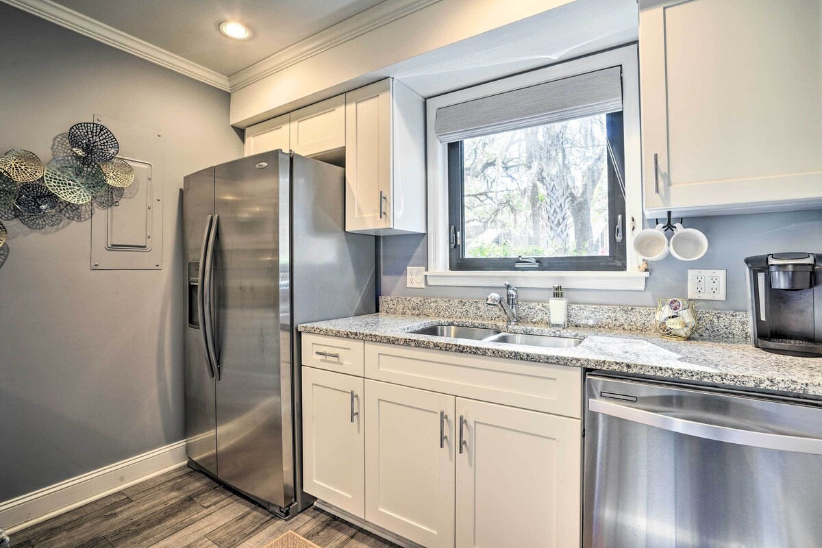 Seabrook Island Condo, Walk to Beach!