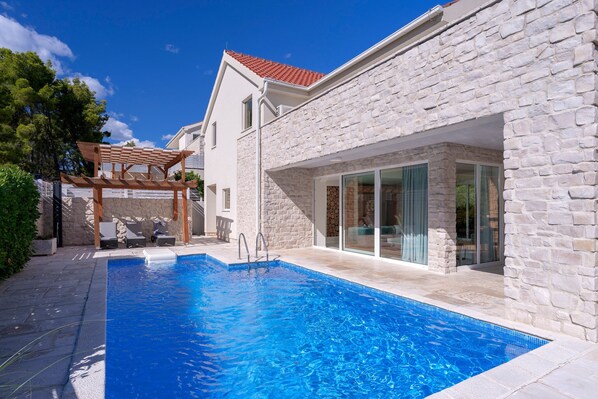 Villa Anouk | The villa, pool and terrace