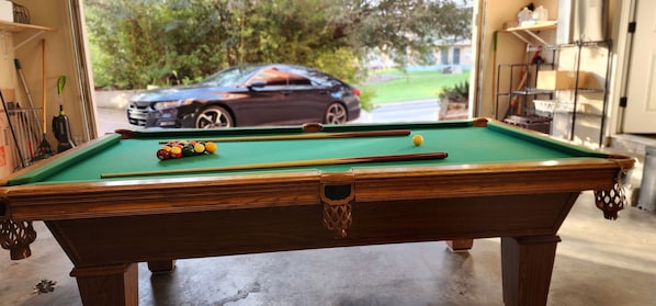 Olhausen Billards table