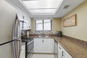 Fully equipped kitchen.