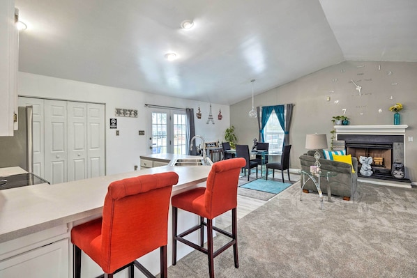 Richmond Vacation Rental | 3BR | 2BA | Stairs Required for Access | 1,376 Sq Ft