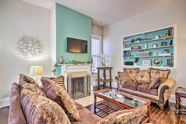 Augusta Vacation Rental | 2BR | 2BA | 5 Stairs to Access | 1,300 Sq Ft