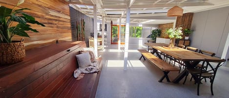 Outdoor dining