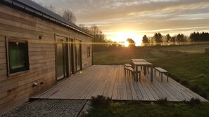 Lever de soleil sur le cottage du Cerf