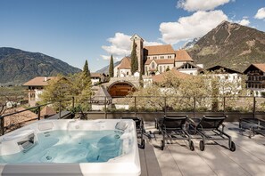 Bain à remous extérieur